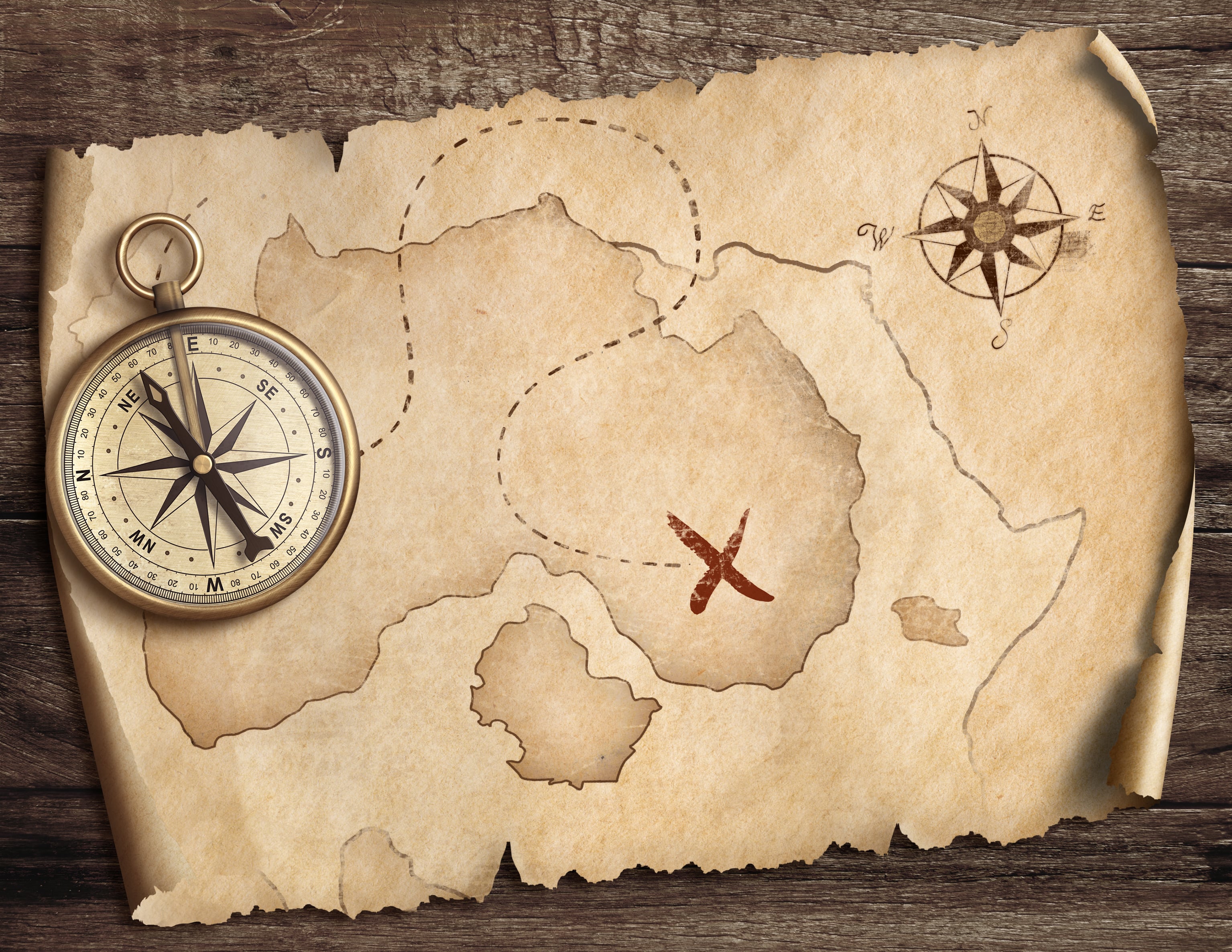 Включи компас на клад. Старинная карта сокровищ. Пиратская карта с компасом. Старинная карта с компасом.